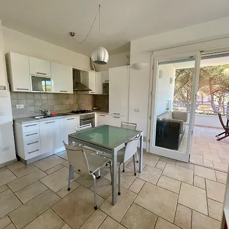 La Terrazza Dei Delfini 체제나티코