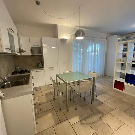 La Terrazza Dei Delfini Apartment